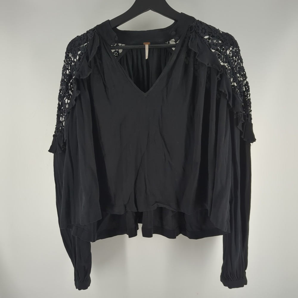 FREE PEOPLE Women's‎ Black Lace Shoulder Long Sleeve V-Neck Top XS